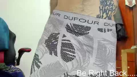 Snapshot of aguslover chatting on 10.18.25 Agustin online show from 10.18.25