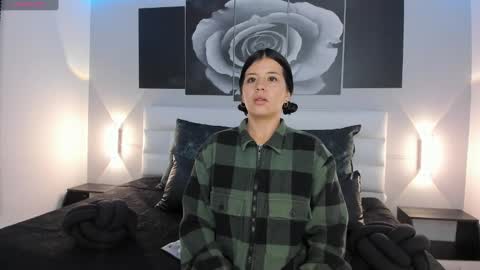 Snapshot of ah_mara chatting on 09.25.25 Ahmara  online show from 09.25.25