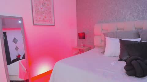 Snapshot of ah_mara chatting on 09.27.25 Ahmara  online show from 09.27.25