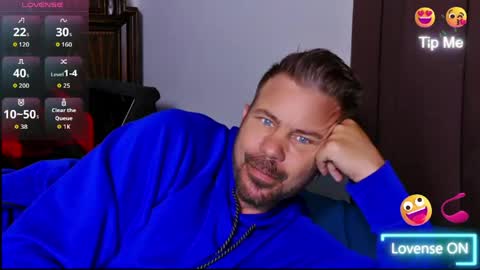 Blue Eyed Handsome Man online show from 05.15.26