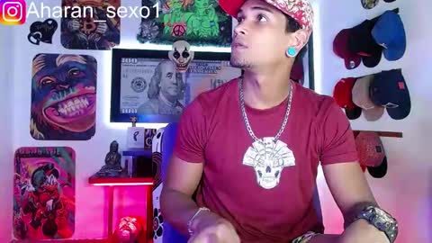 Snapshot of aharon_sexo1 chatting on 02.03.25 Aharon  Zamora online show from 02.03.25