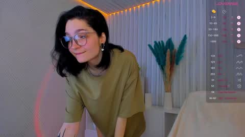 Snapshot of ahgel_love chatting on 12.07.24 Luna MondayTuesdayThursday1am-7am GMTSaturdaySunday 8am-3pm GMT online show from 12.07.24
