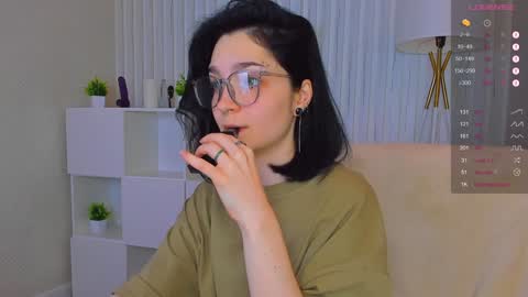 Snapshot of ahgel_love chatting on 12.08.24 Luna MondayTuesdayThursday1am-7am GMTSaturdaySunday 8am-3pm GMT online show from 12.08.24