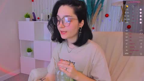Snapshot of ahgel_love chatting on 12.11.24 Luna MondayTuesdayThursday1am-7am GMTSaturdaySunday 8am-3pm GMT online show from 12.11.24