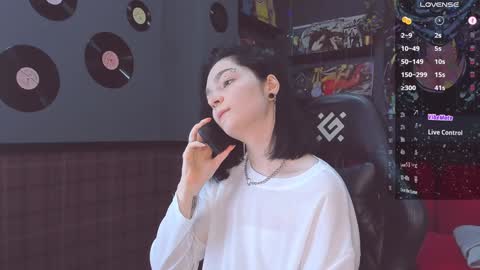 Snapshot of ahgel_love chatting on 12.24.24 Luna MondayTuesdayThursday1am-7am GMTSaturdaySunday 8am-3pm GMT online show from 12.24.24