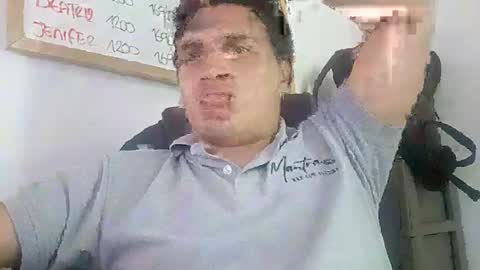 Snapshot of ahntony__69 chatting on 10.29.25 ahntony  69 online show from 10.29.25