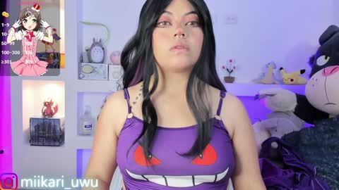 Snapshot of ahri_elderwood chatting on 02.09.25 Ahri help me get to 100 online show from 02.09.25
