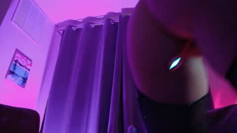 Snapshot of ahriafterdark chatting on 02.02.26 Ahri online show from 02.02.26