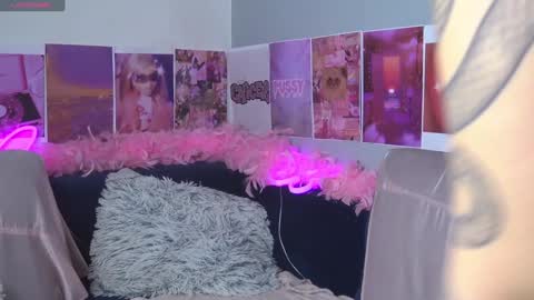 Snapshot of ahriangel chatting on 12.03.24 AhriAngel OF ahriangel online show from 12.03.24