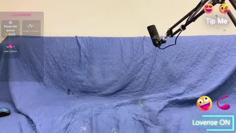 Snapshot of ahsleysnow chatting on 02.24.25 AHSLEY online show from 02.24.25