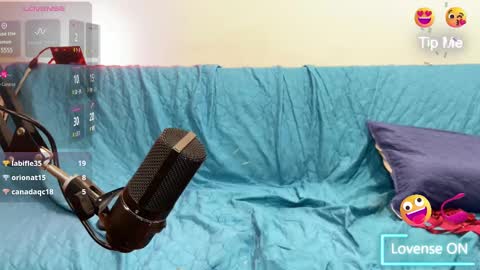 Snapshot of ahsleysnow chatting on 03.09.25 AHSLEY online show from 03.09.25