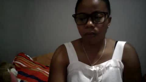 Snapshot of aicha_boobs chatting on 04.19.26 Aicha boobs online show from 04.19.26