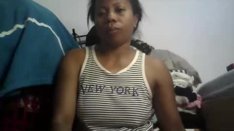 Snapshot of aicha_boobs chatting on 04.29.26 Aicha boobs online show from 04.29.26