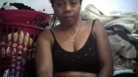 Snapshot of aicha_boobs chatting on 05.18.26 Aicha boobs online show from 05.18.26