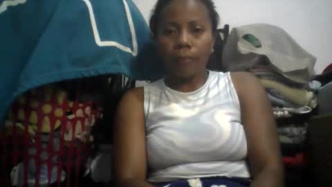 Snapshot of aicha_boobs chatting on 05.30.26 Aicha boobs online show from 05.30.26