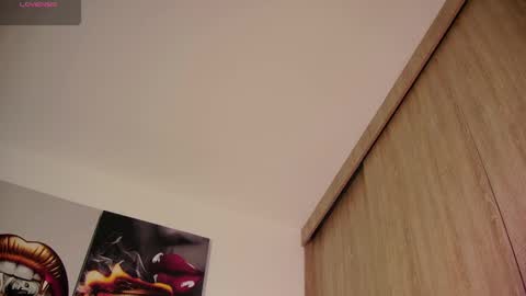 Aida  online show from 09.17.25