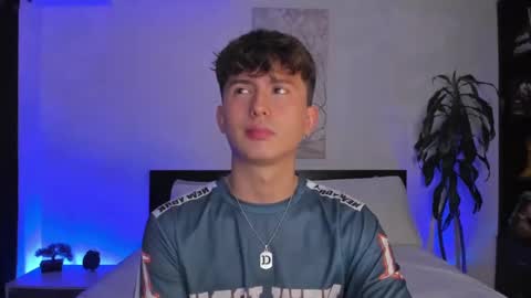 A H  online show from 02.10.25