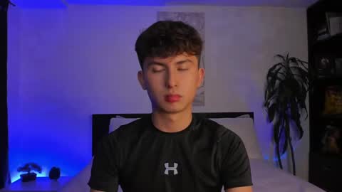 A H  online show from 02.11.25