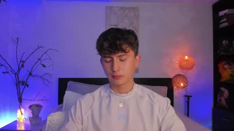 A H  online show from 02.21.25