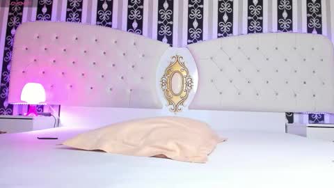 aidasina online show from 10.04.25