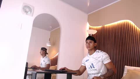 Snapshot of aiden_steel chatting on 09.23.25 Aiden online show from 09.23.25