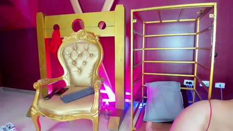  Aiko   Samantha  online show from 01.23.25