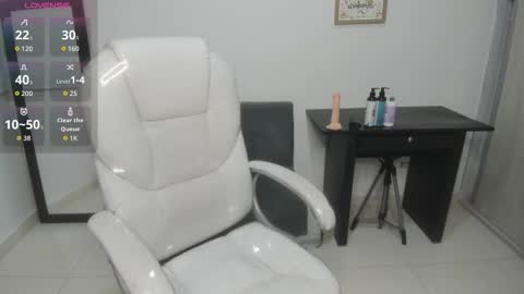 Ailyn online show from 10.04.25