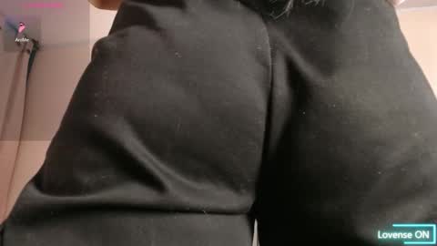 Ailyn online show from 10.20.25