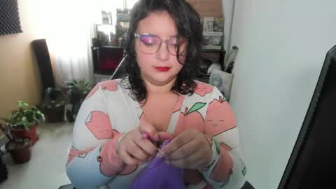 Snapshot of aikadreams chatting on 09.18.25 Catalina online show from 09.18.25