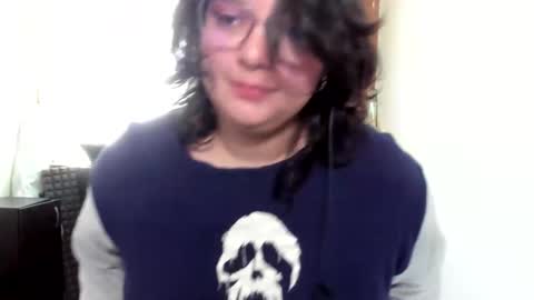 Snapshot of aikadreams chatting on 10.29.25 Catalina online show from 10.29.25