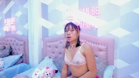 Snapshot of aikolee_ chatting on 02.18.25 AikoLee online show from 02.18.25
