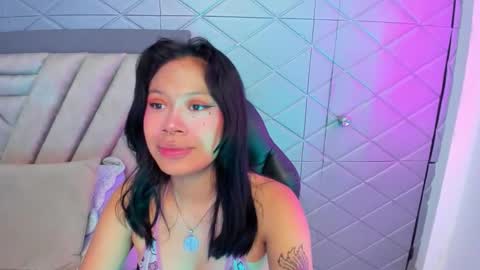 AikoLee online show from 10.13.25