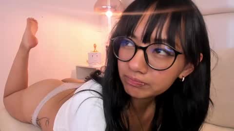 Aily Yozuko online show from 02.26.25