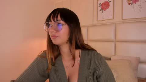 Aily Yozuko online show from 04.14.26