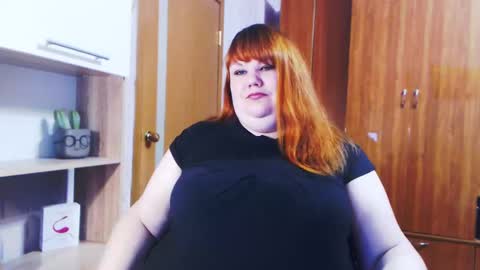 Snapshot of aimeerosebud chatting on 02.01.25 AimeeRosebud online show from 02.01.25