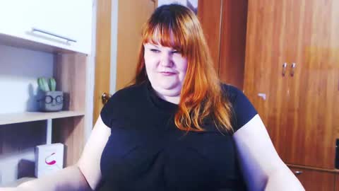 Snapshot of aimeerosebud chatting on 02.01.25 AimeeRosebud online show from 02.01.25