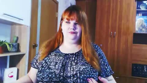 Snapshot of aimeerosebud chatting on 10.02.25 AimeeRosebud online show from 10.02.25