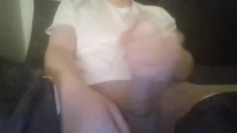 Snapshot of ainznico chatting on 09.26.25 ainznico online show from 09.26.25