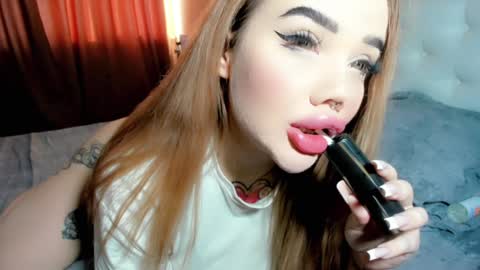 Aira online show from 02.05.25