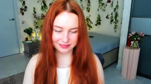 Snapshot of airysilhouette chatting on 05.02.26 Louise online show from 05.02.26