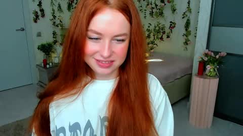 Snapshot of airysilhouette chatting on 05.29.26 Louise online show from 05.29.26