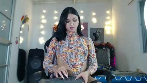 aisha299 online show from 12.20.25