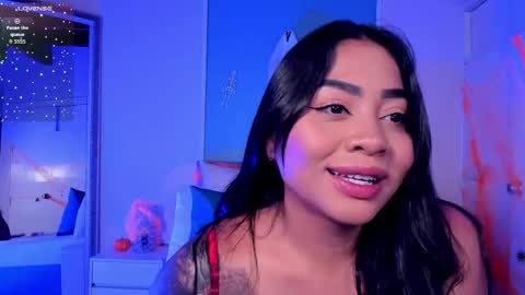 Snapshot of aisha_brownn chatting on 10.30.25  Aisha  online show from 10.30.25