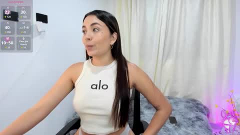 Aisha online show from 11.05.25