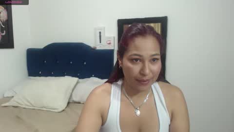 aisha_french online show from 06.03.26