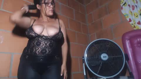 aisha koswell3 online show from 02.02.25