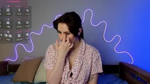 Aisha online show from 03.04.25