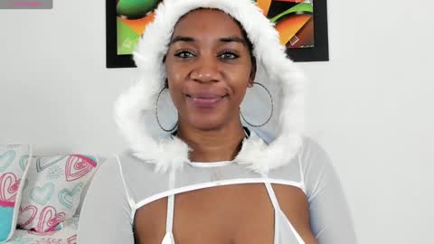 Aisha online show from 01.15.25
