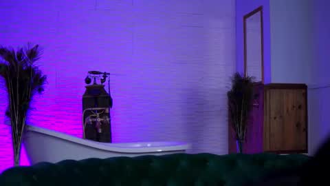 Maddy online show from 01.12.26