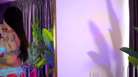 Lora online show from 12.29.24